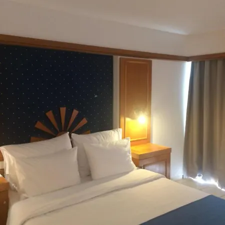 Hotel Alfa 4*